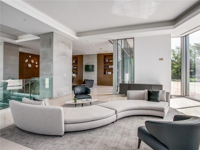 Foto del edificio - 2900 McKinnon St
