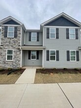 Building Photo - 1003 Peony Ln