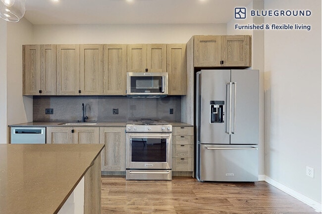 Foto del edificio - 332 Halstead Ave