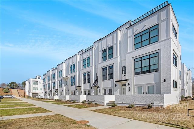 Building Photo - 1017 Wesley Terrace Ave