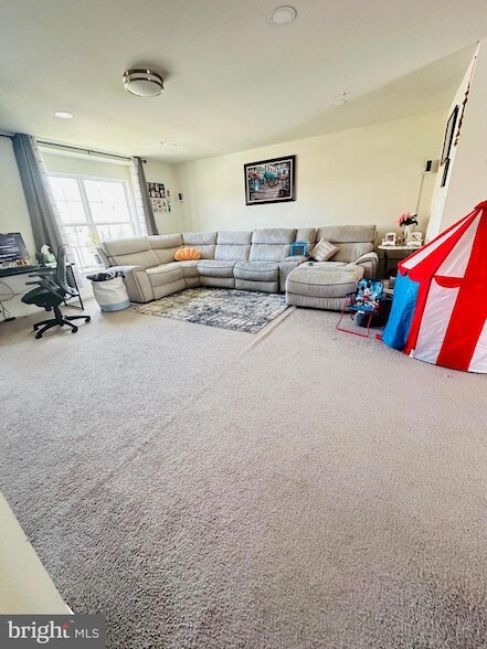 Foto del edificio - 4530 Wild Orchid Ln