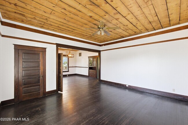 Foto del edificio - 309 N Mt Vernon Ave