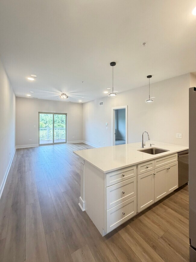Foto del edificio - 110 Lily Ln
