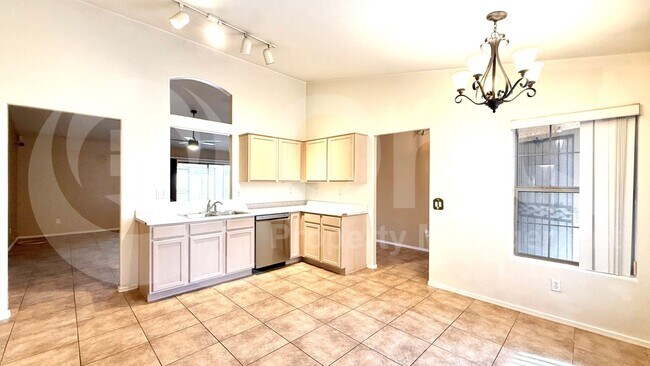 Foto del edificio - 9256 W Purdue Ave