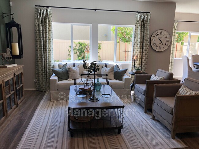 Foto del edificio - 24293 Bay Laurel Ave