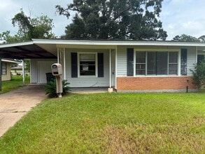 Building Photo - 5720 Shivers Dr