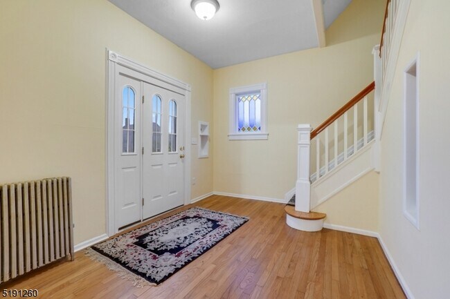 Foto del edificio - 46 Schooleys Mountain Rd