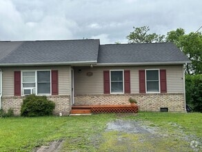 Building Photo - 205 Muse Dr