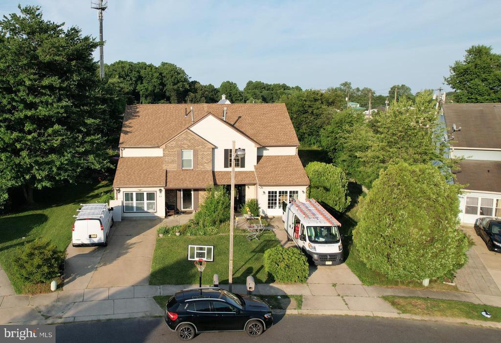 Primary Photo - 77 Franklin Dr