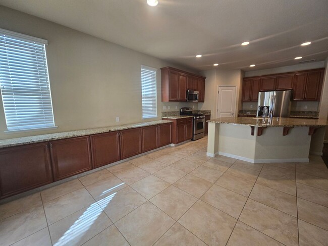 Foto del edificio - 339 Applegate Dr