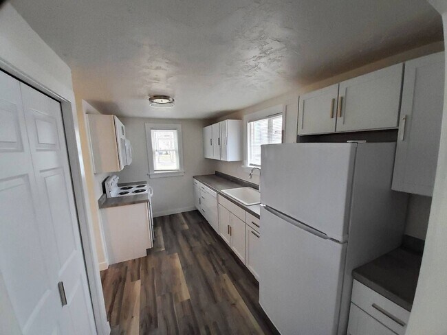 Foto del edificio - 1368 Cherry St
