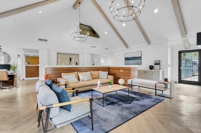 Foto del edificio - AVIA Lofts on Liberty Ridge