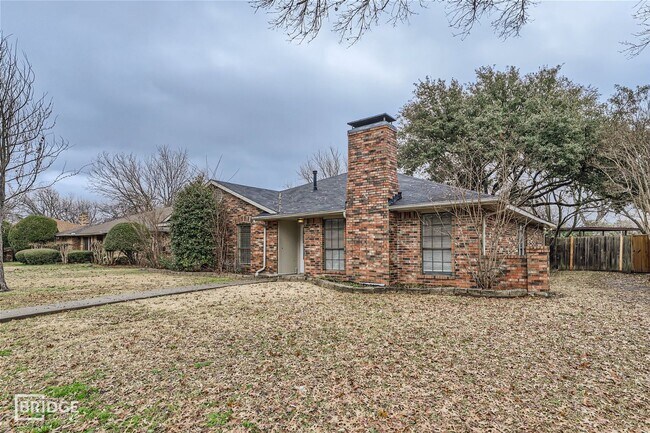 Building Photo - 2514 Amy Ave