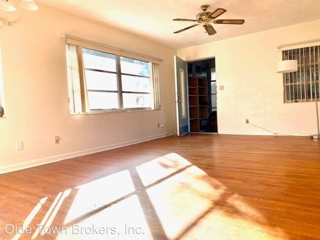 Building Photo - 2 br, 1 bath House - 221 E. 11th Avenue