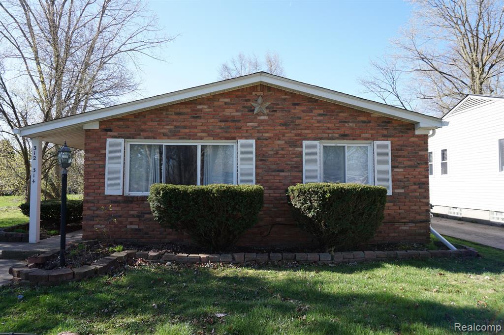 Primary Photo - 314 Fairgrove St