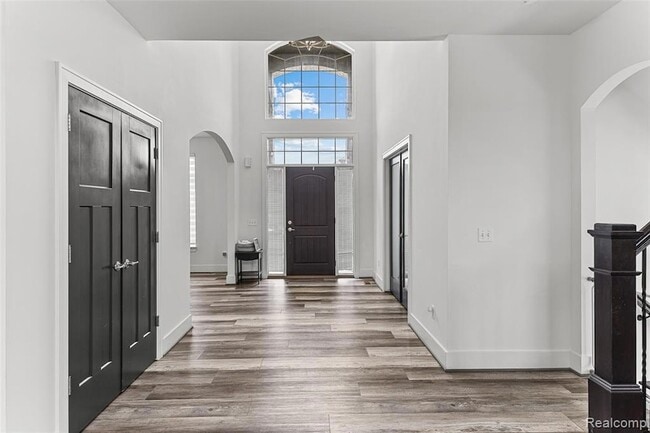 Building Photo - 55135 Hanford Ct
