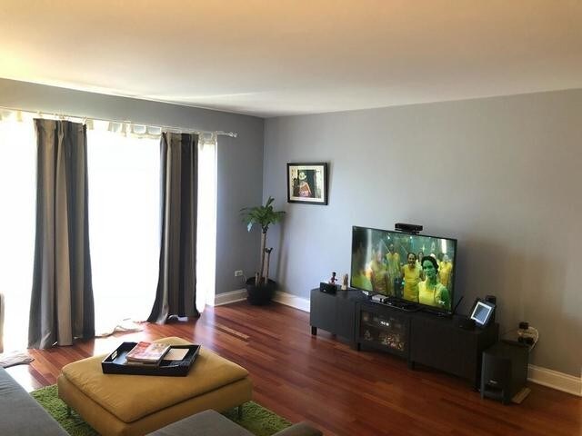 Foto del edificio - 2218 S Goebbert Rd