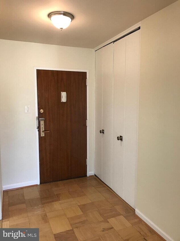 Foto principal - 1435 4th St SW