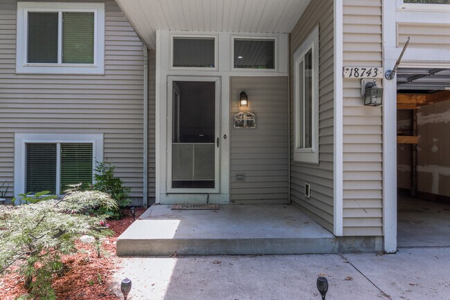 Foto del edificio - 18743 144th Ave