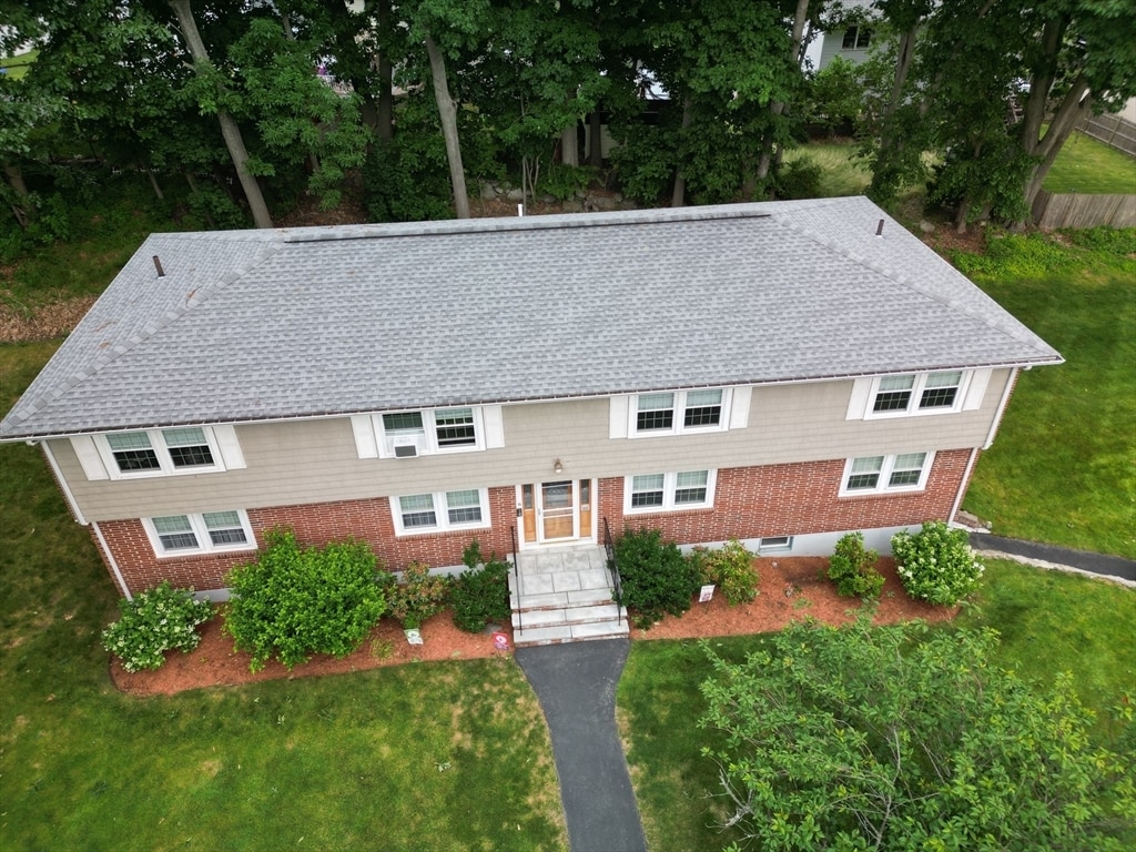 6 Franzone Dr Unit B, Haverhill, MA 01835 Room for Rent in Haverhill