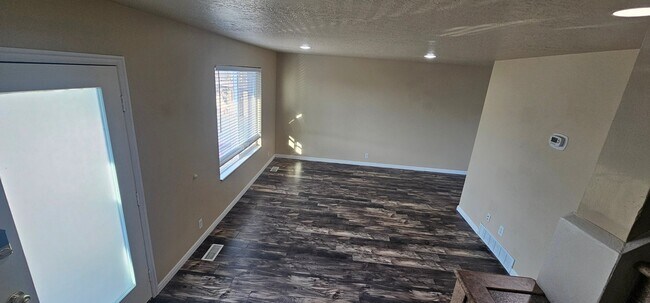 Foto del edificio - 2316-2318-2318 Claybourne Ave S