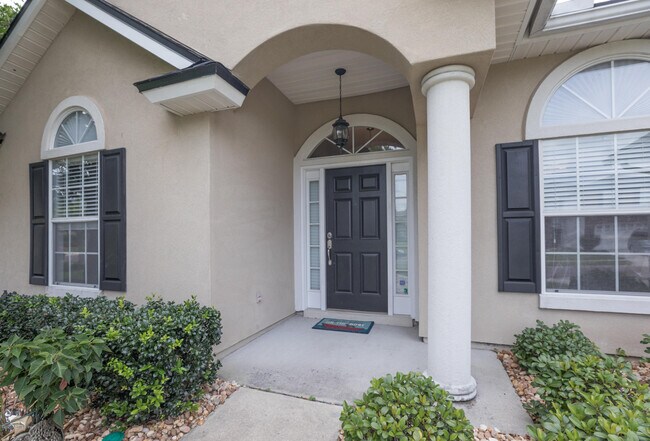 Foto del edificio - 1718 Chatham Village Dr