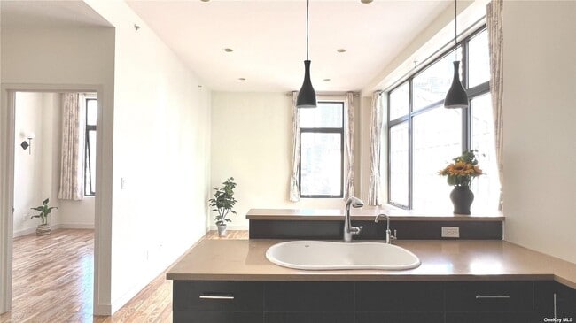Building Photo - 4237 27th St