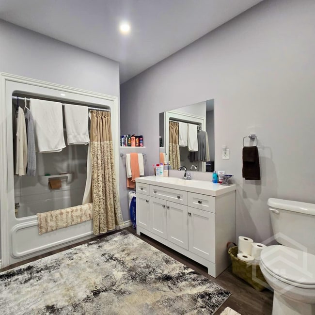 Building Photo - 3-Bedroom Bangalow in St. Thomas!!