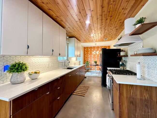 Foto del edificio - 2707 Ashdale Dr