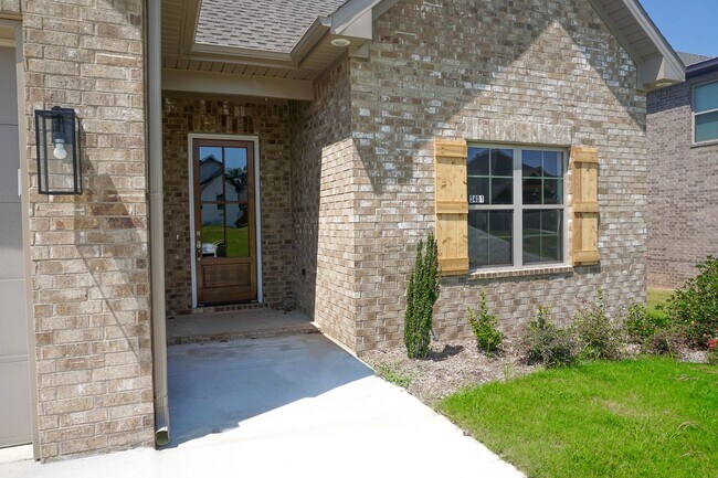 Building Photo - 4 Bedroom Home in Sage Meadows