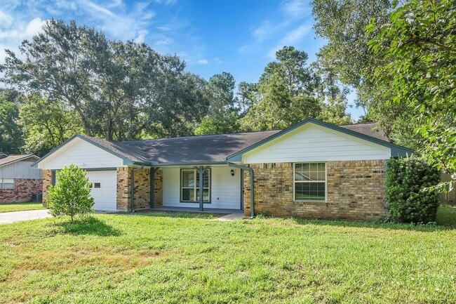 Building Photo - 345 Maple Ln