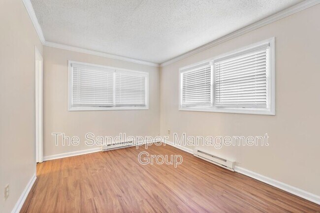 Foto del edificio - 4133 St Johns Ave