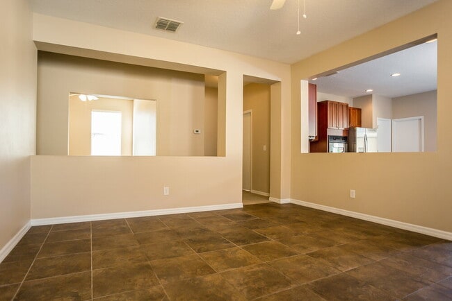 Building Photo - 2302 Abey Blanco Dr