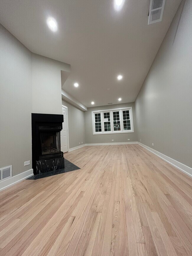 Foto del edificio - 1506 N Bosworth Ave
