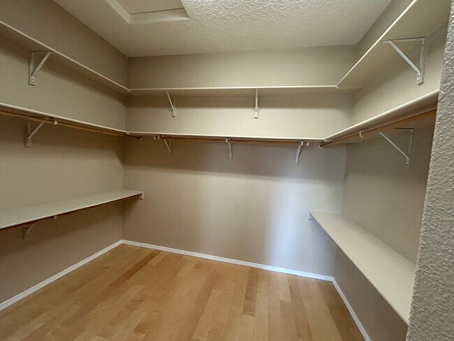 Foto del edificio - 8631 Mesa Top Rd NW
