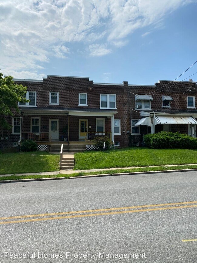 Building Photo - 3 br, 2 bath House - 430 New Holland Ave
