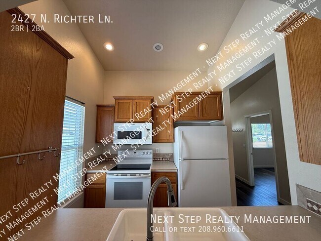 Foto del edificio - 2427 N Richter Ln