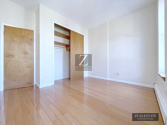 Foto del edificio - 688 Union St