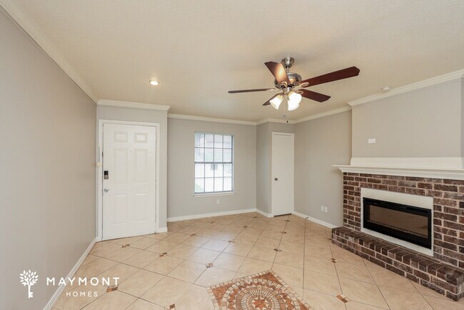 Foto del edificio - 323 Linkwood Dr