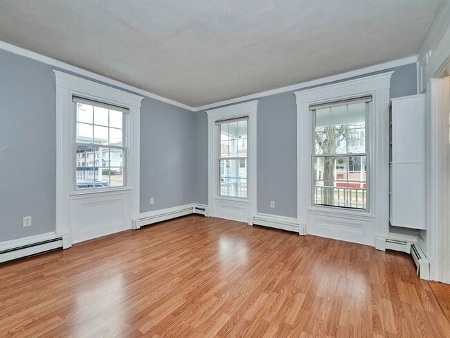 Building Photo - 36 E Foster St