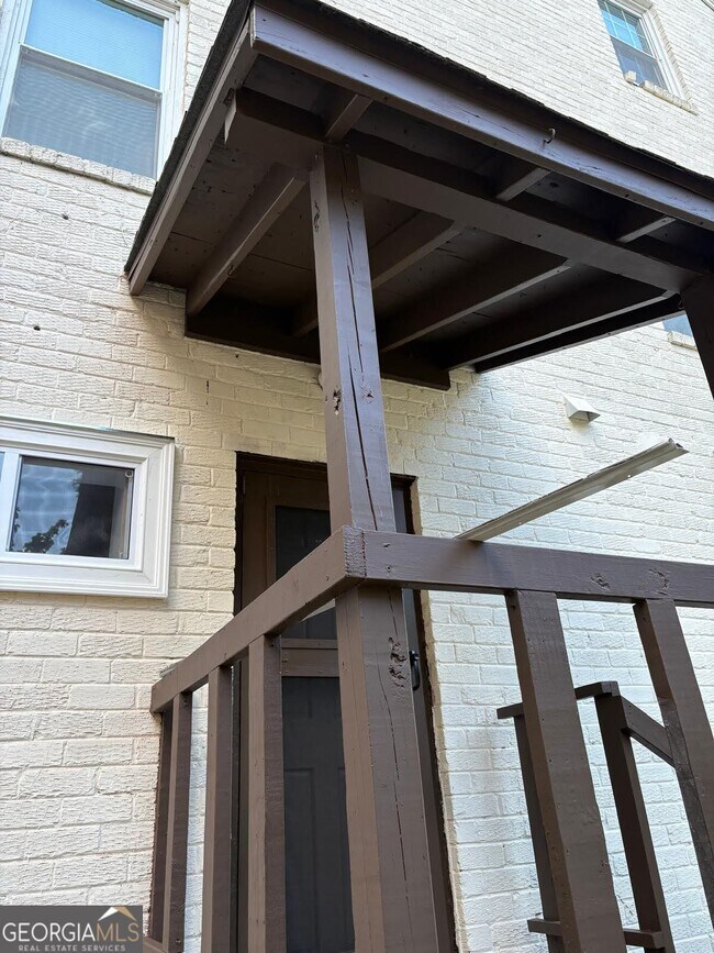 Foto del edificio - 233 Kinsey Ct NE