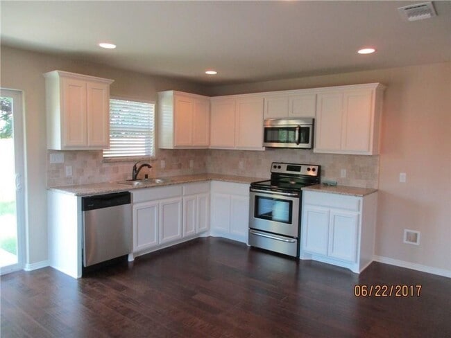 Building Photo - Gorgeous House for rent in Sherman!