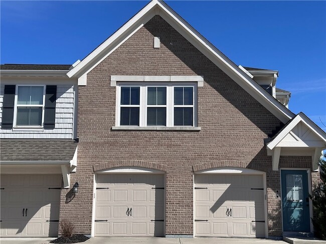 Photo - 16 Old Pond Rd Apartment