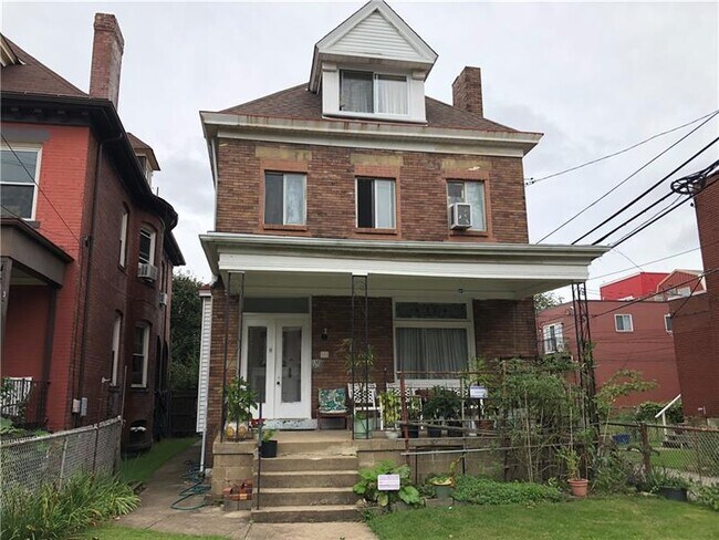 Building Photo - 1131 N Euclid Ave