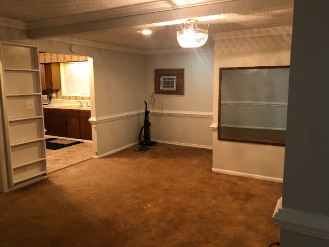 Photo - 9915 E Franklin Ave Apartment