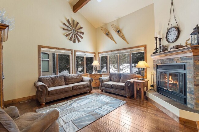 Building Photo - Fully-Furnished Condo for Rent in Columbia Falls-Short Term, Mid-Term or Long Term