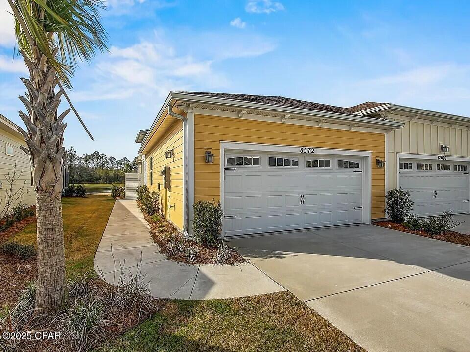 Primary Photo - 8572 Margaritaville Blvd