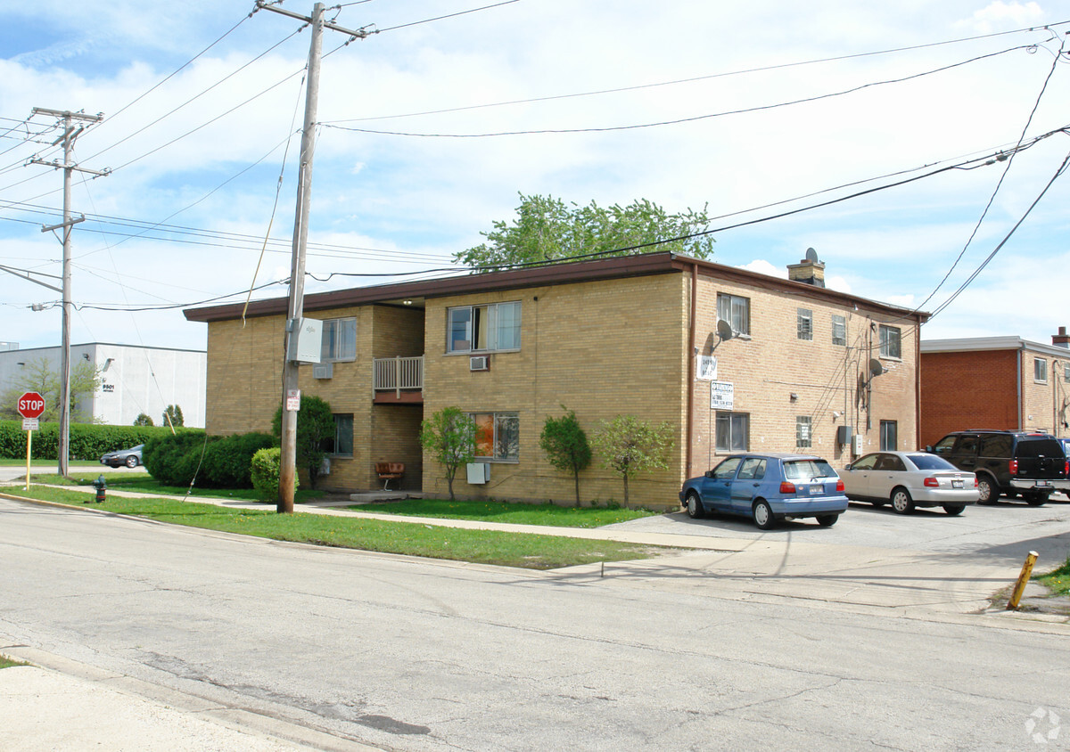 2450 Rose St, Franklin Park, IL 60131 Rentals in Franklin Park at 2450 ...