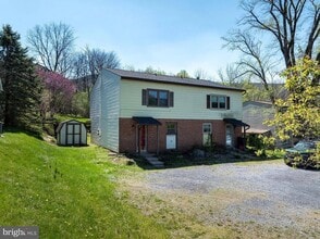 Building Photo - 206B Homestead Ln