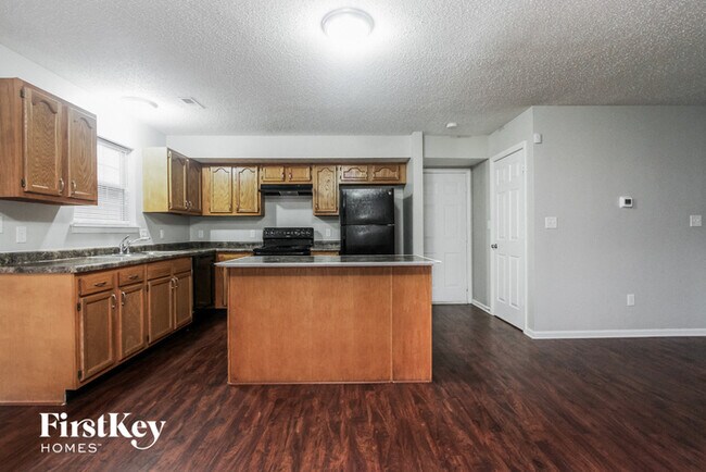 Building Photo - 4253 Village Bend Dr